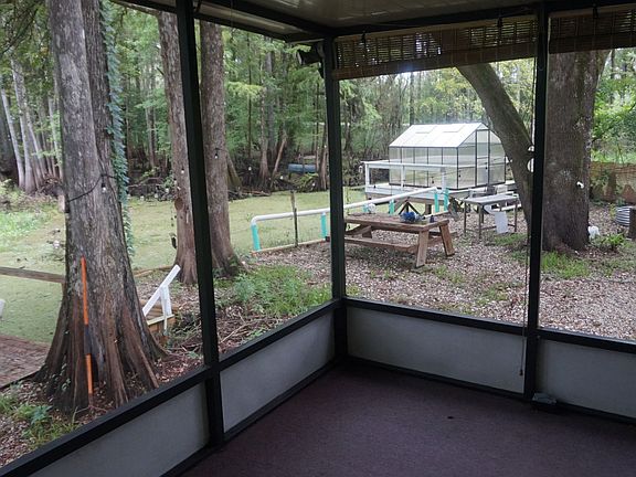 4th image of 16365 Daviston Ln