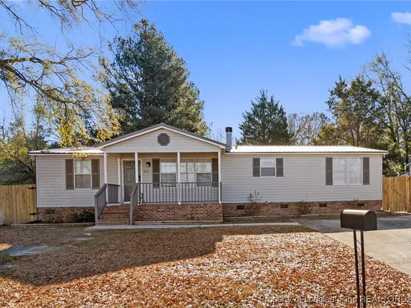 7433 April Dr, Fayetteville, NC 28314