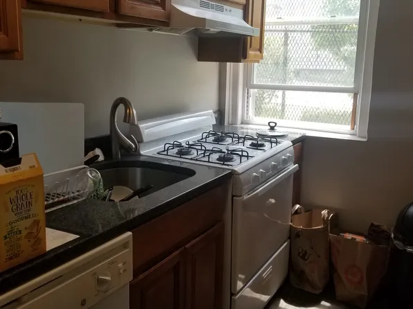 27 Lanark Rd APT 14, Brighton, MA 02135