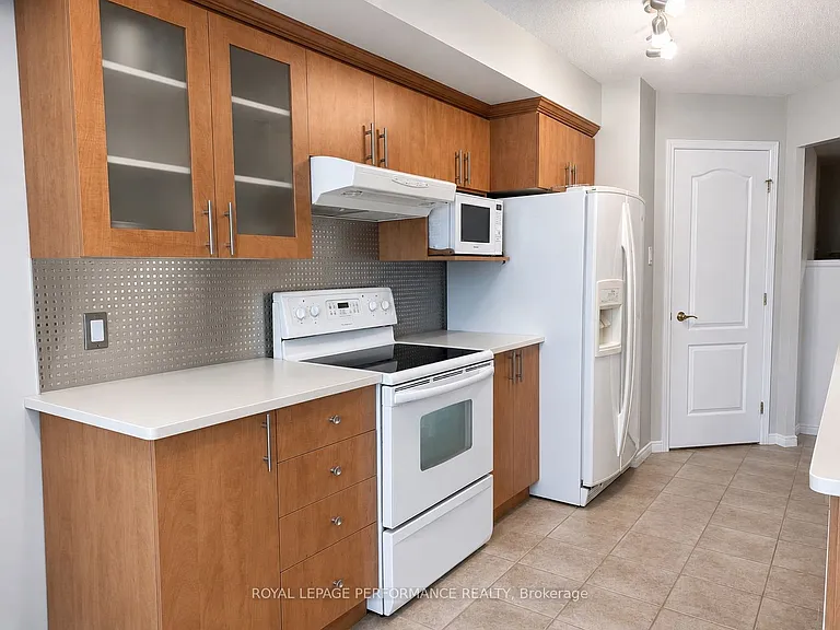 136 Edwards St #206 — Photo 15