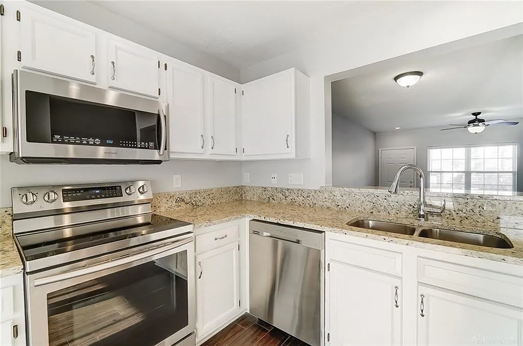 Building Photo - 9351 Captiva Bay Dr