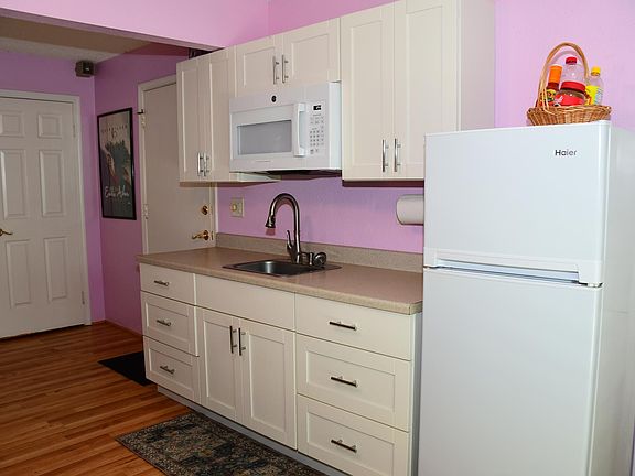 2nd image of 225 Aukahi St #1 & 2