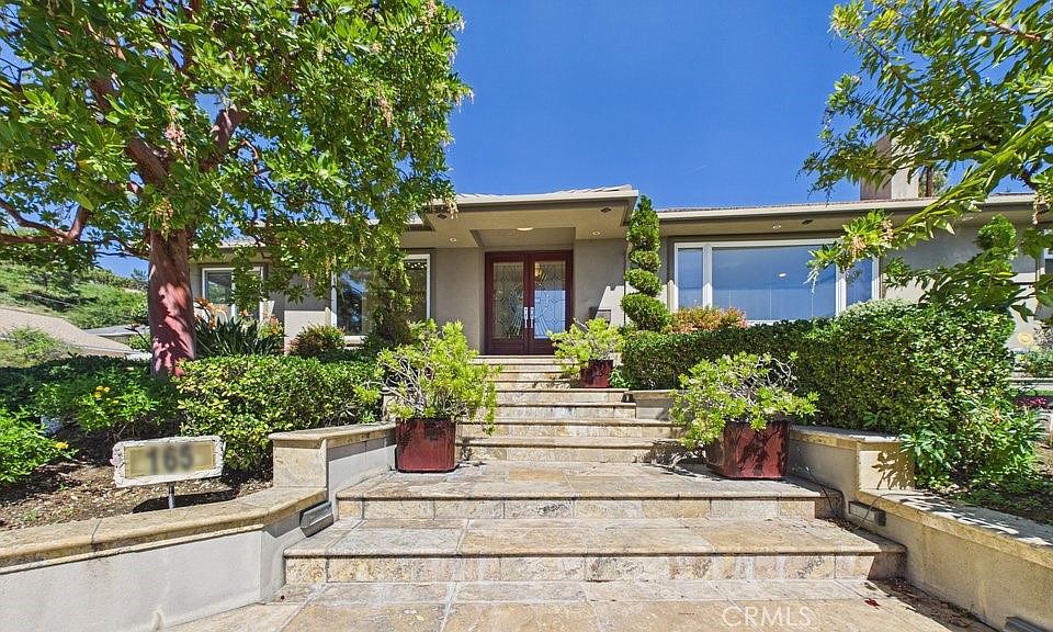 1st image of 165 Cumberland Rd