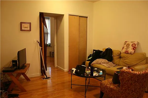 Rented by Space Marketing Shop | media 19