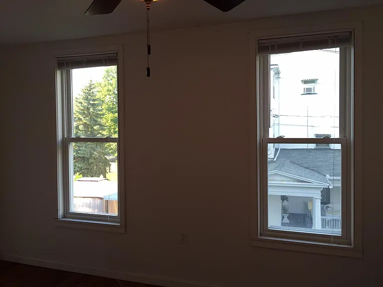 1507 Capouse Ave — Photo 15