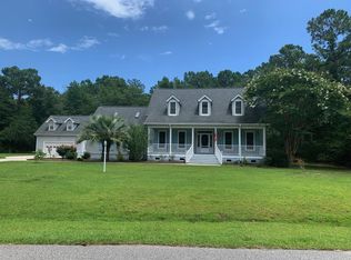 102 Raintree Ln, Pawleys Island, SC 29585