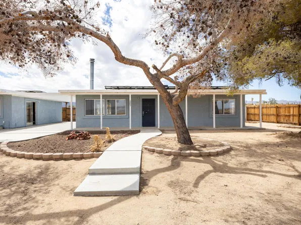 3883 Hilltop Dr, Twentynine Palms, CA 92277