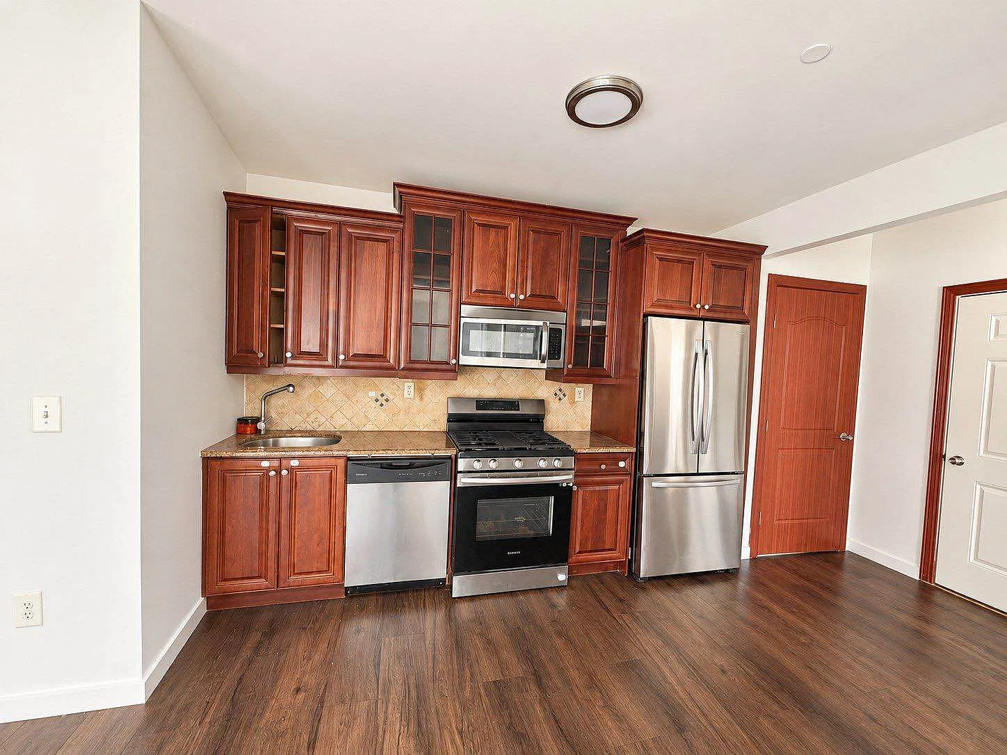 3052 Brighton 01st Street — Photo 4