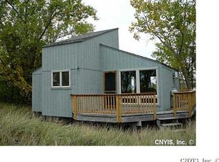 285 W Shore Dr, Pulaski, NY 13142