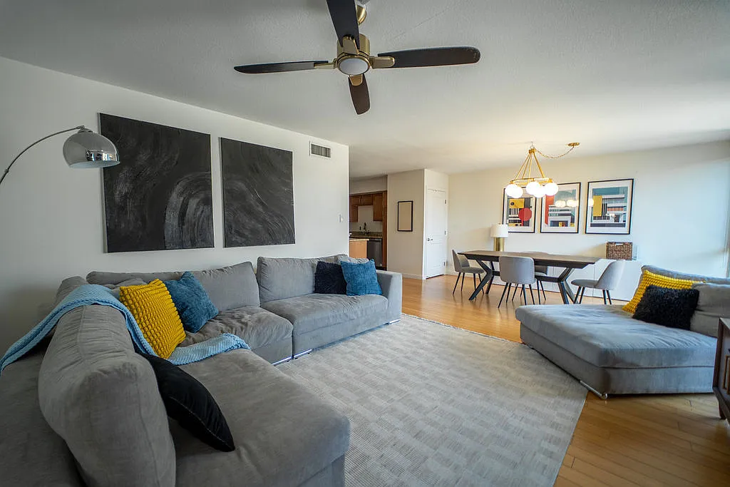 3 bed, 1250 sqft, $2,800 — Photo 1