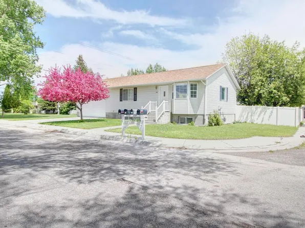 146 N 4th W, Rexburg, ID 83440