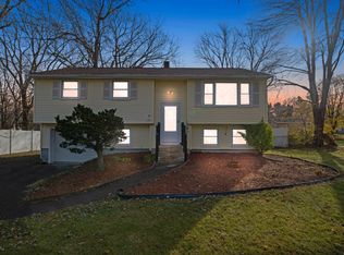 96 Rockledge Drive, Meriden, CT 06450
