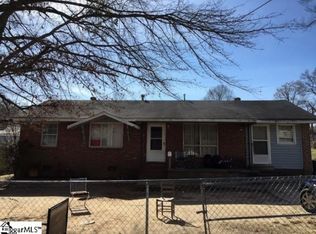 203 Summeral St, Clinton, SC 29325