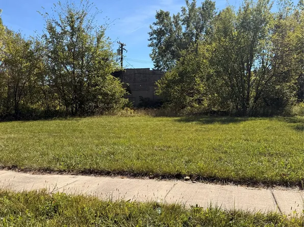 3132 Medbury St, Detroit, MI 48211