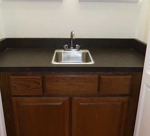 5th image of 1447 26th St Unit B
