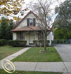 1st image of 749 Lounsbury Ave