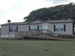 71 Chuck Wagon Trl, Harper, TX 78631