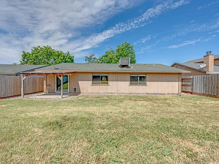 8338 Willow Tree Way — Photo 37