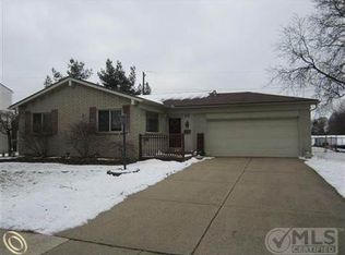 14147 Knolson St, Livonia, MI