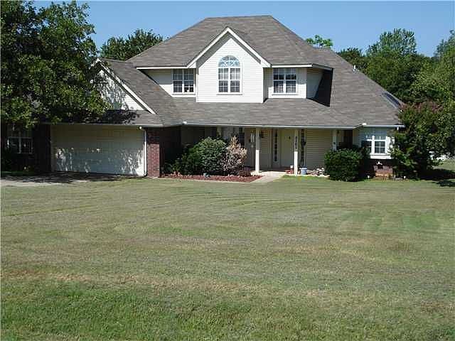Home for Sale in Choctaw, Oklahoma $185,000