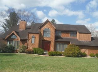 401 Grand Oak Ln, Hazard, KY 41701