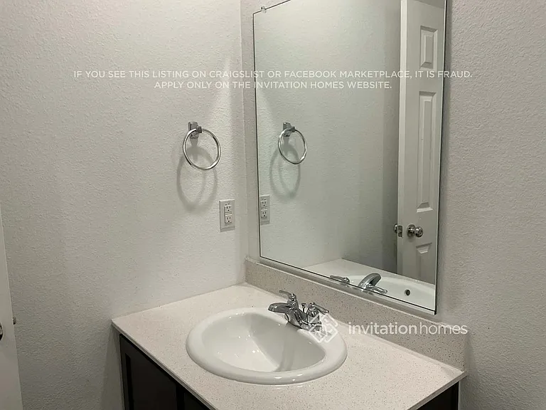 3038 Wallace Wells Ct — Photo 17