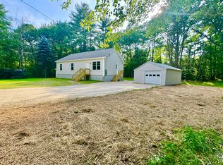 14 Lacey Ln, Buxton, ME 04093