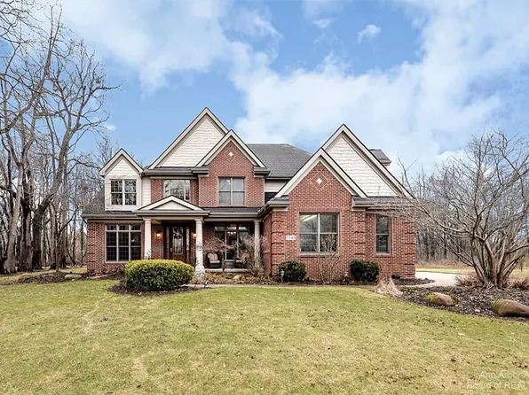 7343 Ridge Line Cir, Dexter, MI 48130