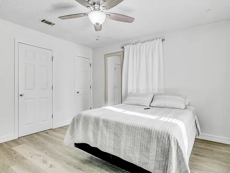 185 Weiss Bluff Rd — Photo 14