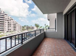 201 Crandon Blvd APT 424, Key Biscayne, FL 33149
