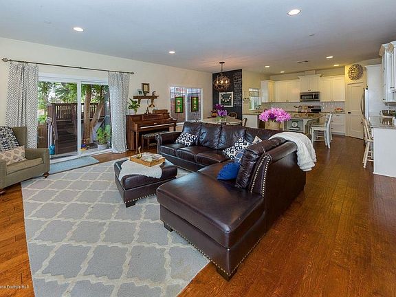3rd image of 2404 Prospect Ave