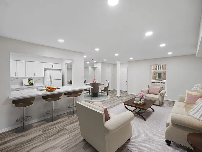 357 N Post Oak Ln #101 — Photo 1