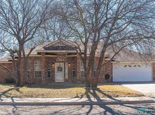 2701 Putnam Dr, Clovis, NM 88101