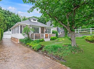 29 Abbott Dr, Halesite, NY 11743