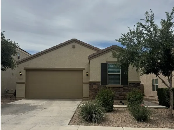 1060 W Canyonlands Ct, San Tan Valley, AZ 85140