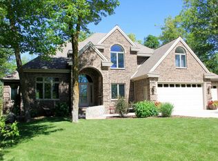 32900 Carlson Dr, Rochert, MN 56578