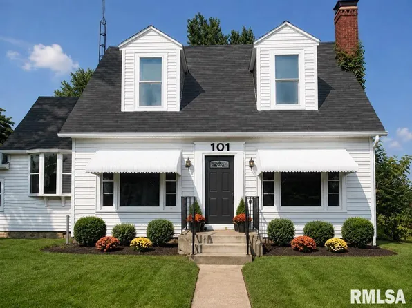 101 W Oak St, Broadwell, IL 62634