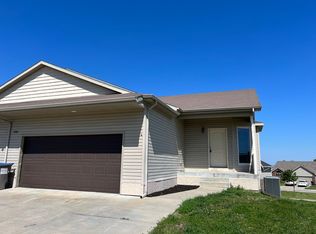 7200 Whitewater Ln #A, Lincoln, NE 68521