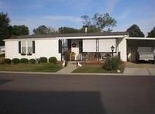 487 Oak Lawn Dr, Fairborn, OH 45324