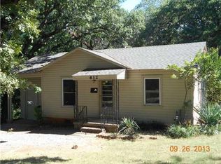 612 N Walnut St, Guthrie, OK 73044
