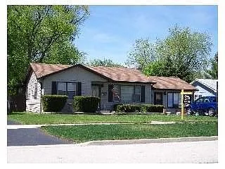 10648 Oak Park Ave photo 1