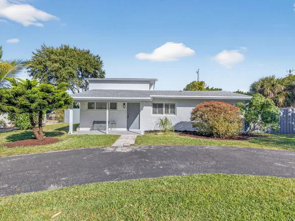 379 NW 23rd St, Boca Raton, FL 33431