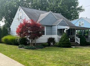 1252 93rd St, Niagara Falls, NY 14304