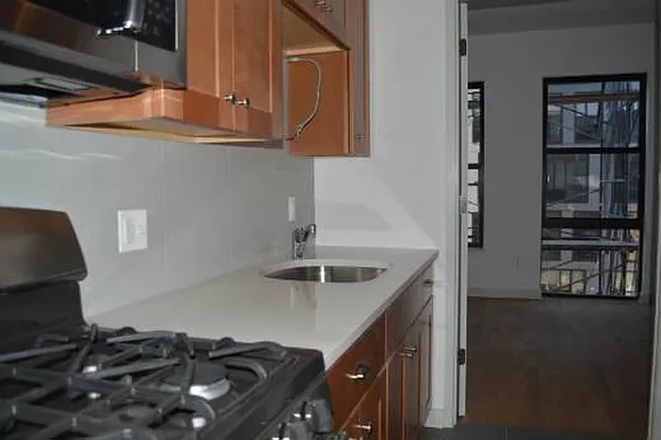 Rented by Dream Space Realty | media 8