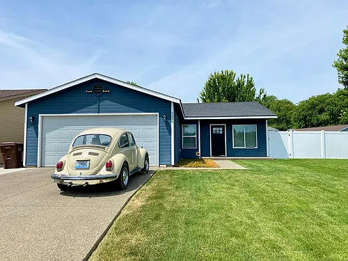 2226 S 66th Ave Photo 1