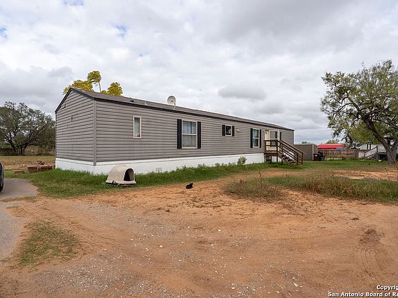 2nd image of 494 las palomas