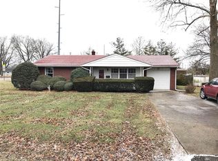 1946 Lowell Ave, Anderson, IN 46011