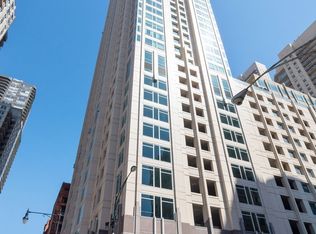 33 W Ontario St APT 22B, Chicago, IL