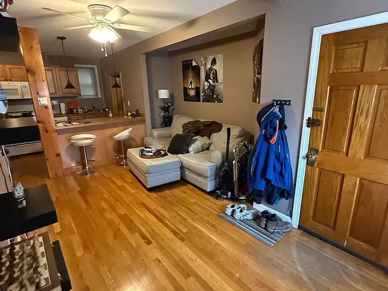 344 E 8th St #1 — Photo 5