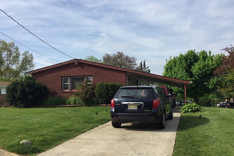1st image of 723 Ruth Dr
